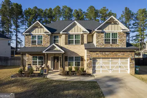 408 Newport Ave, Kathleen, GA 31047