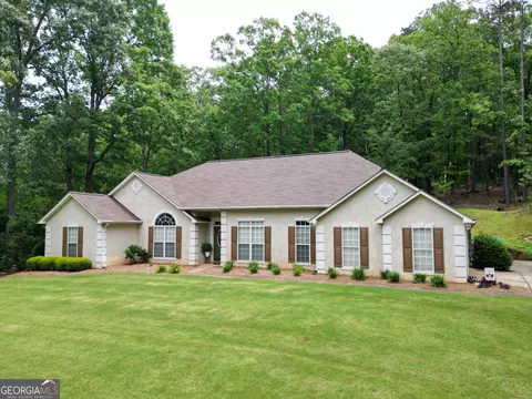 122 Cameron Pointe Dr, Lagrange, GA 30240