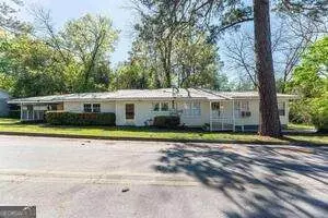 1211 Pinewood Dr SE #A & B, Milledgeville, GA 31061
