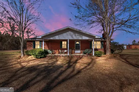 617 Darwin Joseph Rd, Reidsville, GA 30453