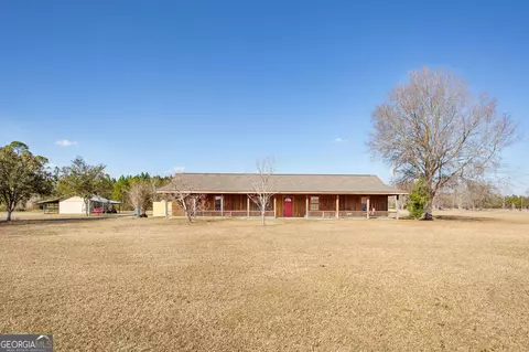 3807 Needham Rd, Waycross, GA 31503
