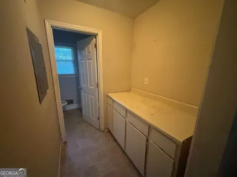 2955 Preston Dr, Rex, GA 30273 photo 8