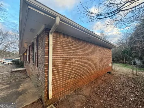 2955 Preston Dr, Rex, GA 30273 photo 2