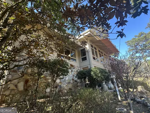 Exterior - 306 St Andrews Ct, Lagrange, GA 30240 photo 2 of 13
