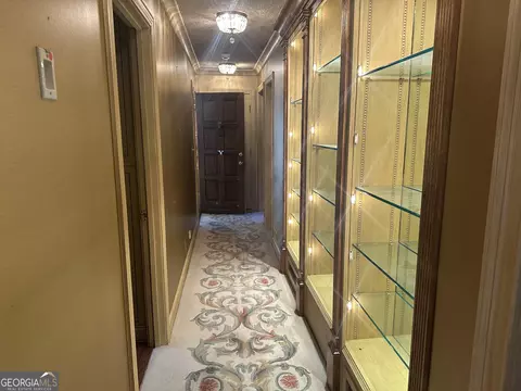 Entry Way - 306 St Andrews Ct, Lagrange, GA 30240 photo 2 of 3