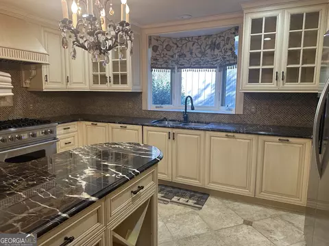 Kitchen - 306 St Andrews Ct, Lagrange, GA 30240 photo 2 of 4