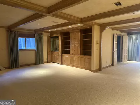 Living - 306 St Andrews Ct, Lagrange, GA 30240 photo 9 of 10