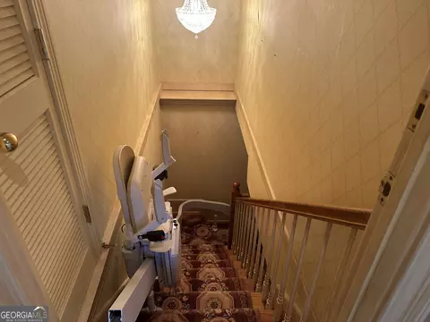 Entry Way - 306 St Andrews Ct, Lagrange, GA 30240 photo 3 of 3
