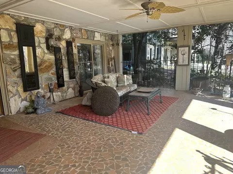 Exterior - 306 St Andrews Ct, Lagrange, GA 30240 photo 11 of 13