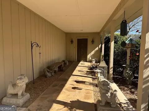 Exterior - 306 St Andrews Ct, Lagrange, GA 30240 photo 6 of 13