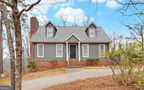 103 Beaver Brook Dr, Toccoa, GA 30577