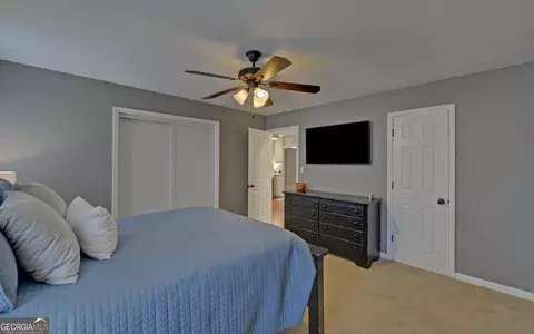 Bedroom - 103 Beaver Brook Dr, Toccoa, GA 30577 photo 3 of 6