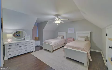 Bedroom - 103 Beaver Brook Dr, Toccoa, GA 30577 photo 4 of 6