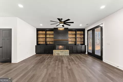 Living - 175 Stream Side Dr, Pendergrass, GA 30567 photo 4 of 4