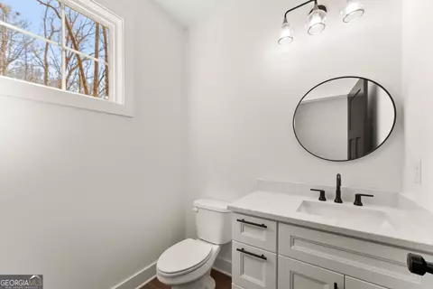 Bath - 175 Stream Side Dr, Pendergrass, GA 30567 photo 1 of 4