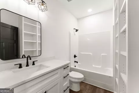 Bath - 175 Stream Side Dr, Pendergrass, GA 30567 photo 2 of 4