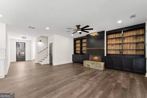 Living - 175 Stream Side Dr, Pendergrass, GA 30567 photo 2 of 4