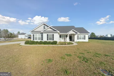 176 Pecan Dr NE, Ludowici, GA 31316
