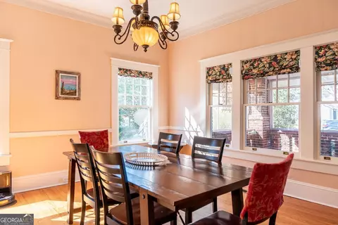 Dining - 297 Corbin Ave, Macon, GA 31204 photo 3 of 6