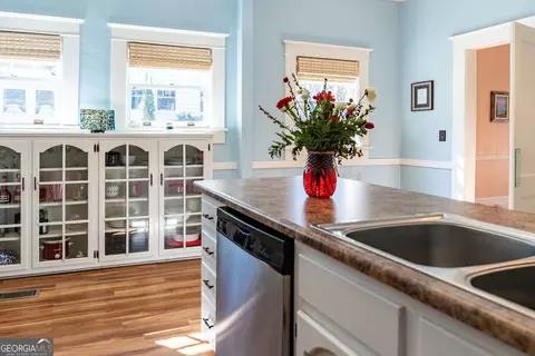 Kitchen - 297 Corbin Ave, Macon, GA 31204 photo 8 of 8