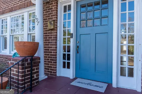 Entry Way - 297 Corbin Ave, Macon, GA 31204 photo 1 of 3