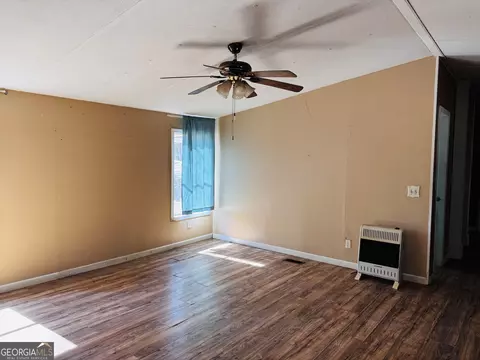 Living - 2067 Bartley Rd, Lagrange, GA 30240 photo 5 of 7