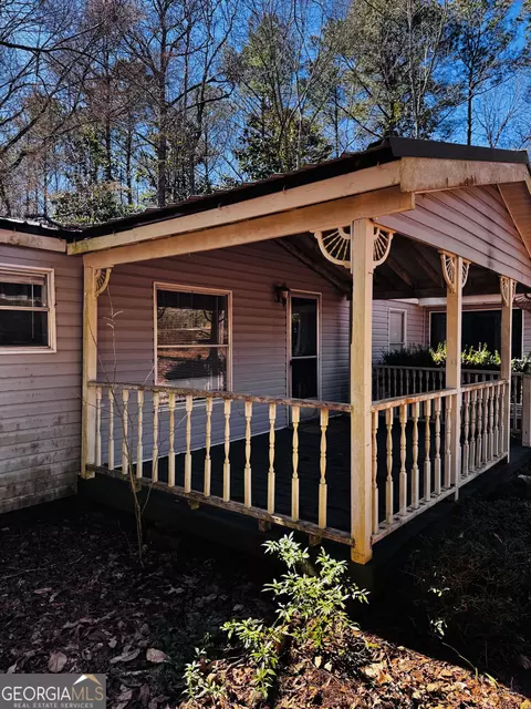 Exterior - 2067 Bartley Rd, Lagrange, GA 30240 photo 3 of 5