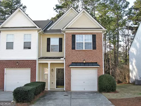 2939 Greyhawk Ln, Cumming, GA 30040