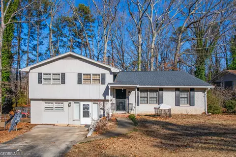 600 Green Mountain Trl, College Park, GA 30349