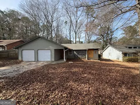 424 Independence Dr, Jonesboro, GA 30238