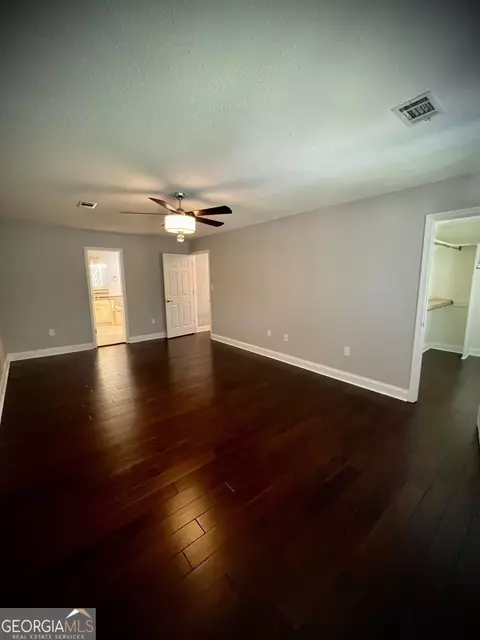 Bedroom - 122 White Oak Cir, Dublin, GA 31021 photo 3 of 3