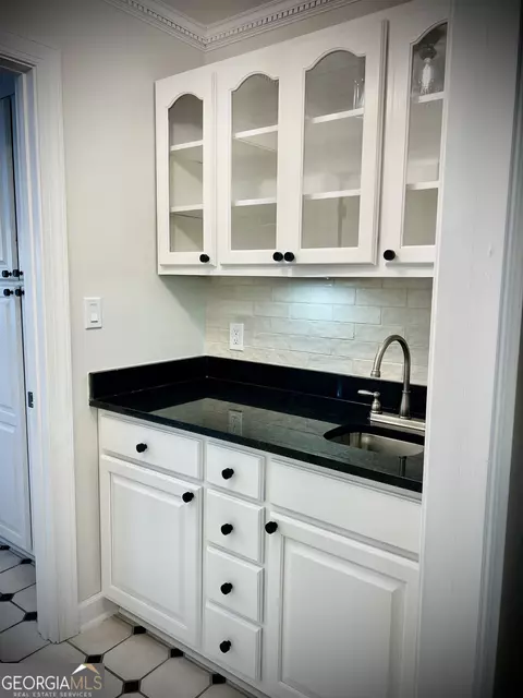 Other - 122 White Oak Cir, Dublin, GA 31021 photo 2 of 23