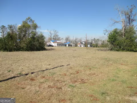 42 Fourth Ave, Hazlehurst, GA 31539
