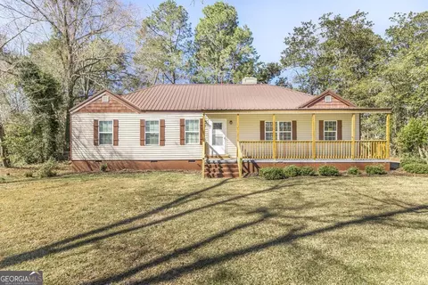 104 Lancaster St, Dublin, GA 31021