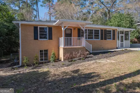 2756 Ellenwood Cir N, Macon, GA 31204