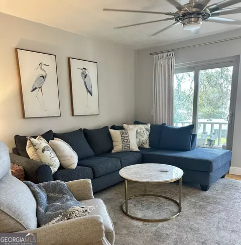 800 Mallery St #D35, St. Simons, GA 31522