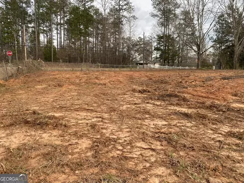 2215 Lake Sinclair Dr, Sparta, GA 31087