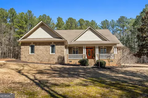 76 Creekside Ct, Zebulon, GA 30295