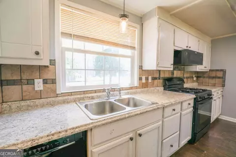 Kitchen - 123 Recreation Rd, Gray, GA 31032 photo 1 of 1