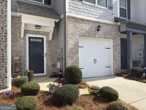 75 Chastain Cir, Newnan, GA 30263