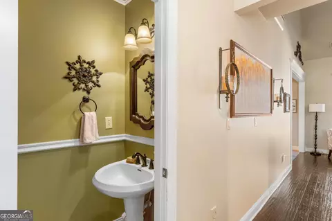 Entry Way - 417 Harper Rd, Mcdonough, GA 30252 photo 2 of 3