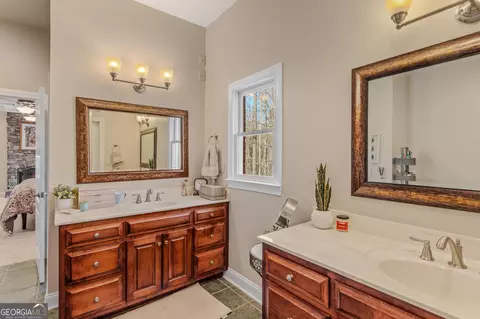 Bath - 417 Harper Rd, Mcdonough, GA 30252 photo 3 of 4