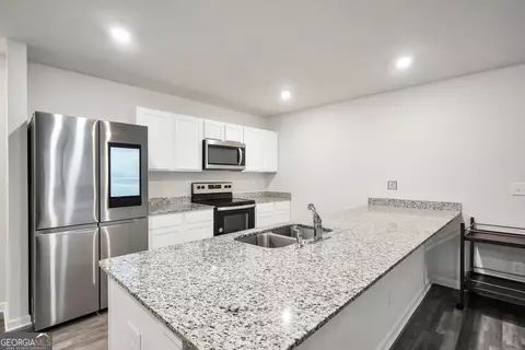Kitchen - 106 Maple Dr, Milner, GA 30257 photo 1 of 2
