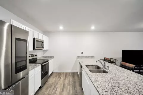 Kitchen - 106 Maple Dr, Milner, GA 30257 photo 2 of 2