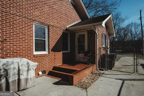 102 Tyus St, Barnesville, GA 30204 photo 26