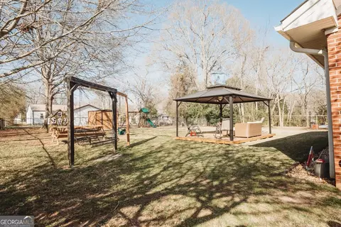 102 Tyus St, Barnesville, GA 30204 photo 22