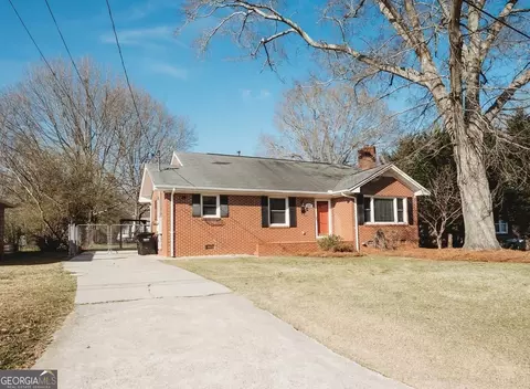 102 Tyus St, Barnesville, GA 30204 photo 18