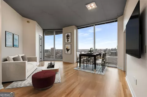 400 W Peachtree St NW #3204, Atlanta, GA 30308