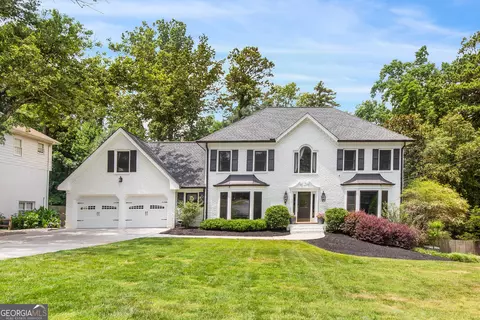 7010 Hunters Knl, Atlanta, GA 30328