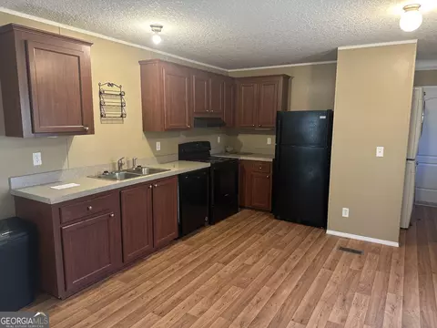 Kitchen - 17 Turtle Creek Ln, Commerce, GA 30530 photo 1 of 1